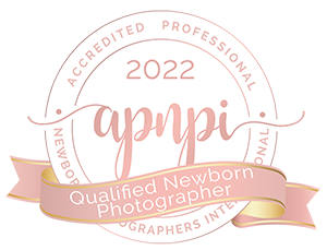 Qualified Newborn Photographer badge from APNPI